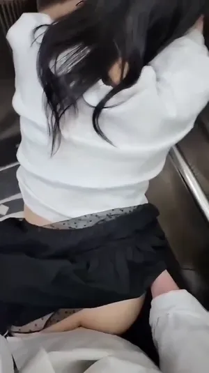 직촬공개 ★ 엘베뒤치기 2V - 한국야동 국산야동