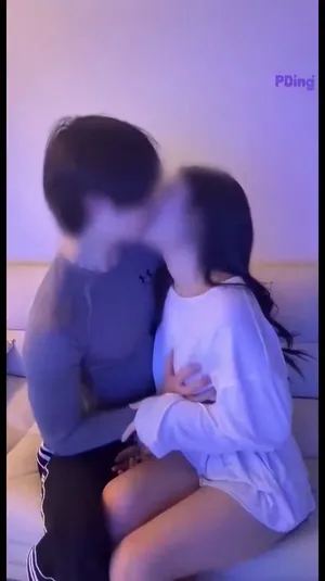 《존잘러 커플 일상영상》 - 국산야동 실시간 국산야동