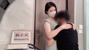 어린 불륜남 집에 찾아간 가슴 풍만 미시녀 ! - 인기 한국야동 한국야동