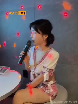팬슬리 코인 노래방녀 - 인기 한국야동 실시간 국산야동
