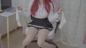 카메라 감독에게 손가락 쑤심당하는 레드헤어 유튜버 - 국산야동 실시간 국산야동
